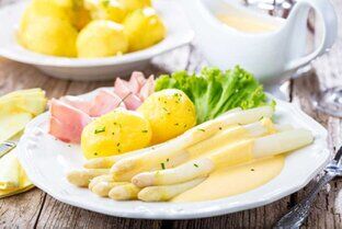 Stadtrundfahrt mit Spargelbuffet